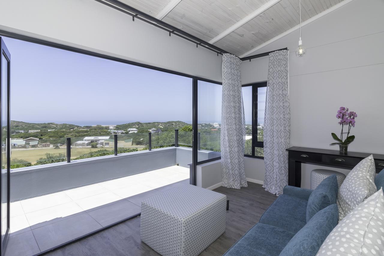 Sky Blue Guest House كينتون اون سي المظهر الخارجي الصورة