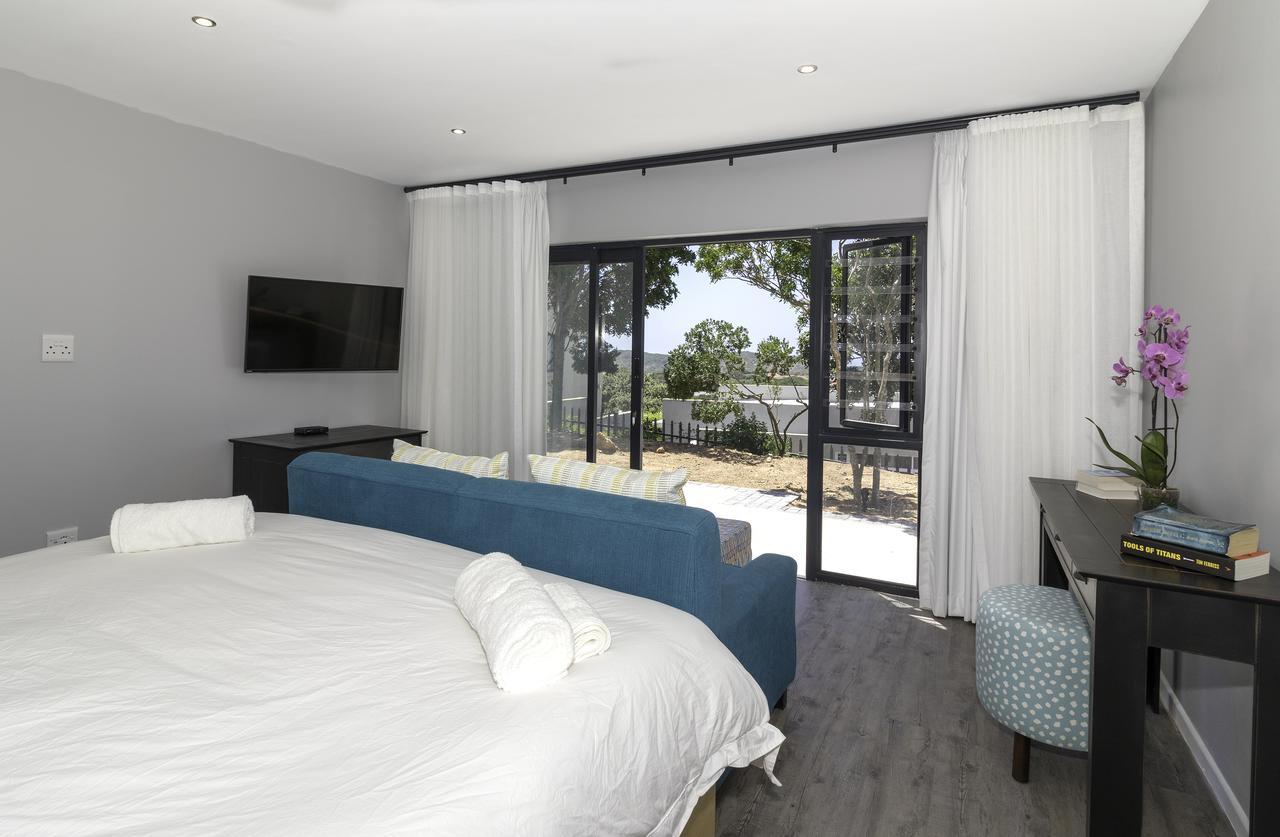 Sky Blue Guest House كينتون اون سي المظهر الخارجي الصورة