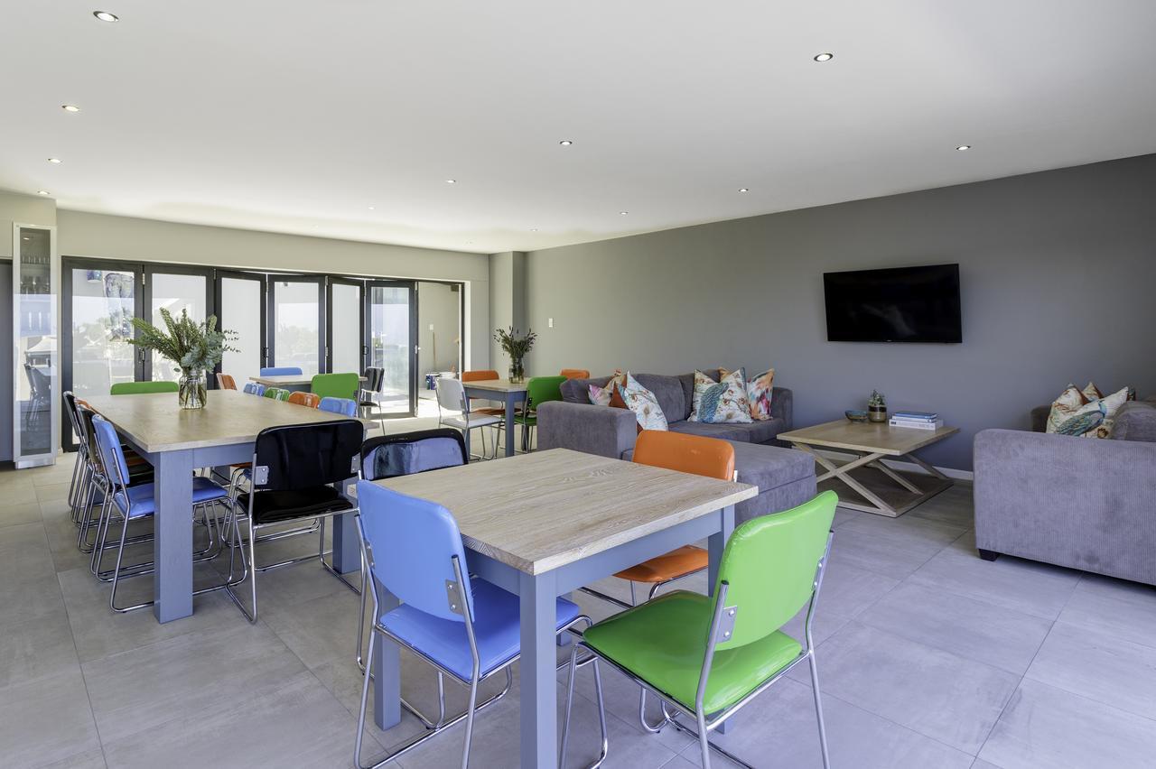 Sky Blue Guest House كينتون اون سي المظهر الخارجي الصورة
