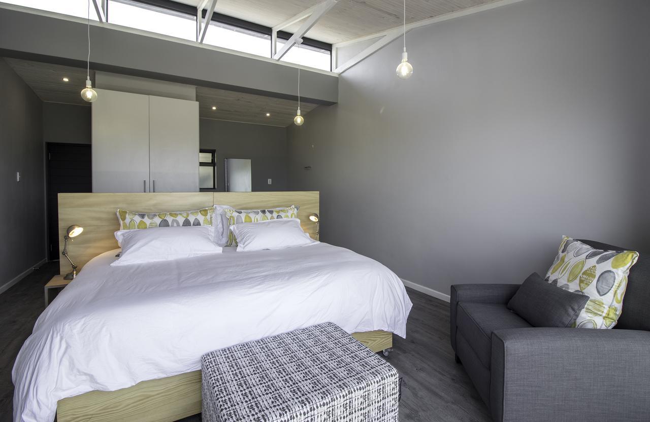 Sky Blue Guest House كينتون اون سي المظهر الخارجي الصورة