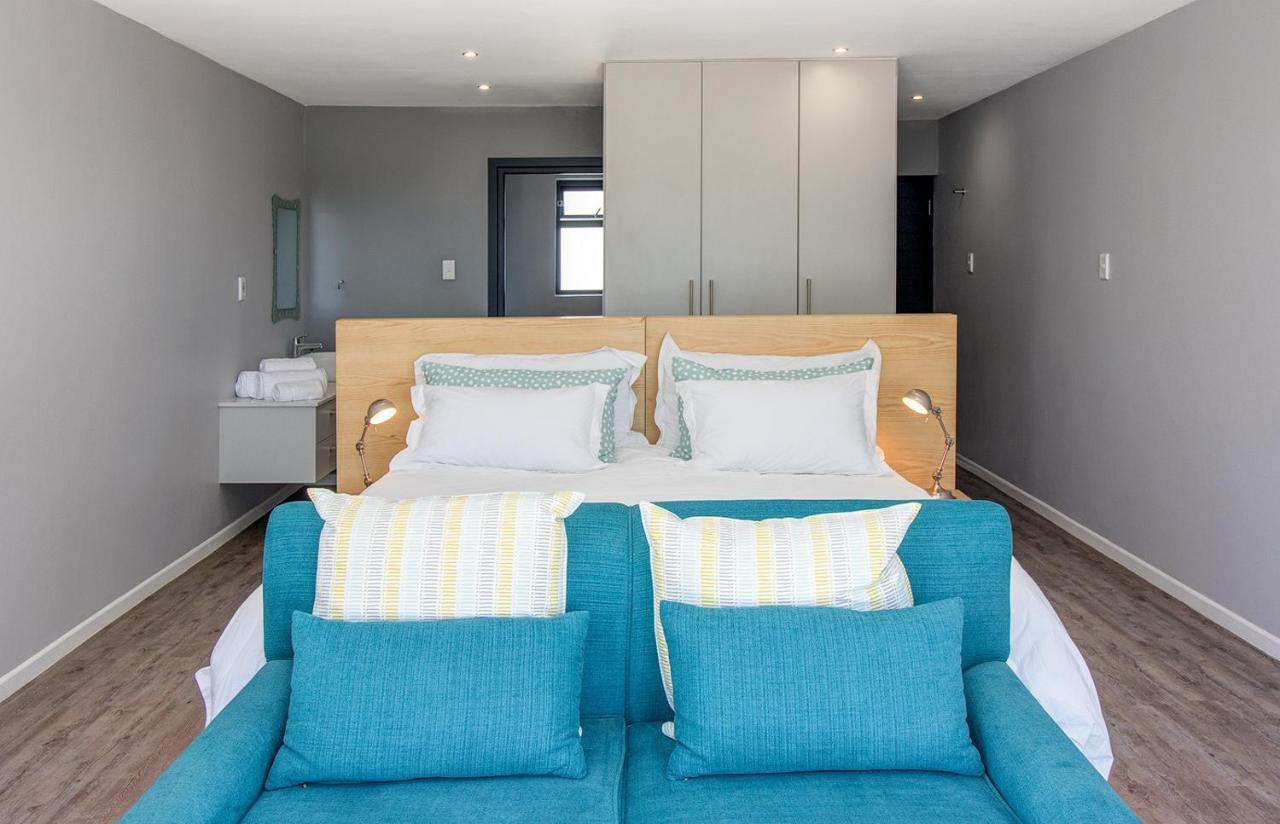 Sky Blue Guest House كينتون اون سي المظهر الخارجي الصورة